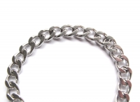 Stainless steel curb schakel armband met kapittelslotje en hart bedel antiek zilver 18,5cm