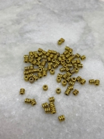 Gouden Tibetaanse laagjes kraal 4x4mm (186 stuks)