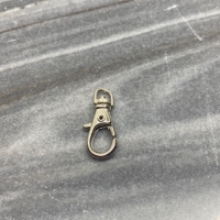 Kleine antiek zilveren karabijn sleutelhanger 23mm (24 stuks)